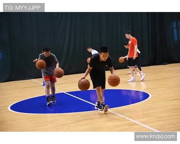 篮球球队公开训练活动精彩回顾与球迷互动盛况分析