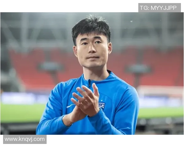 邓涵文助攻助力球队逆转胜利展现出色传球能力和战术意识 邓涵文助攻助力球队逆转胜利展现出色传球能力和战术意识