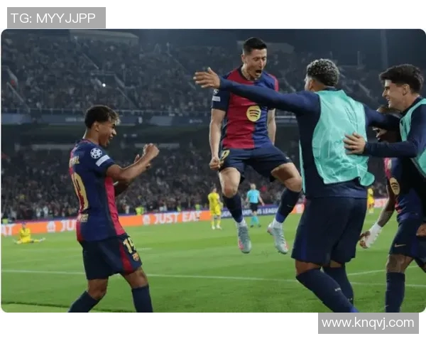 多特蒙德2-1险胜汉诺威,联赛不败纪录延续 多特蒙德2-1险胜汉诺威,联赛不败纪录延续